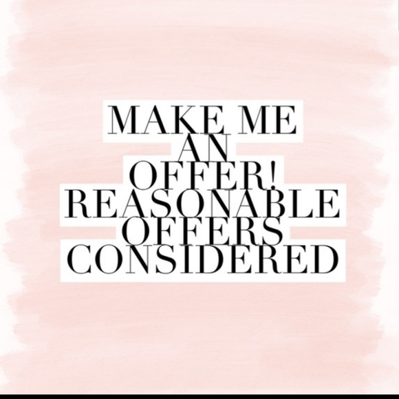 Meet your Posher, Ursula - Picture 1 of 2